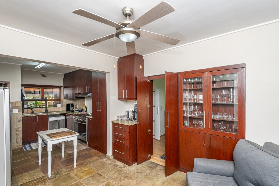 5 Bedroom Property for Sale in Kenridge Western Cape